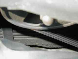 OIL�|���v����̘R��